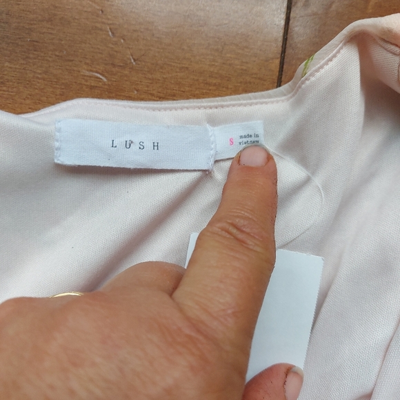 Lush Blousy Ruffle lightweight chiffon wrap dress - Picture 9 of 14